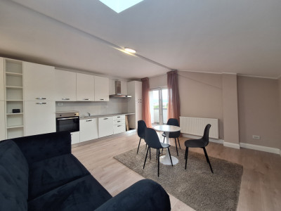 Apartament cu 2 camere, 45 mp, balcon, parcare, zona Tineretului