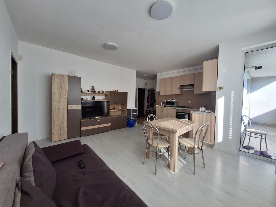 Apartament cu 3 camere, 63 mp, parcare, langa VIVO