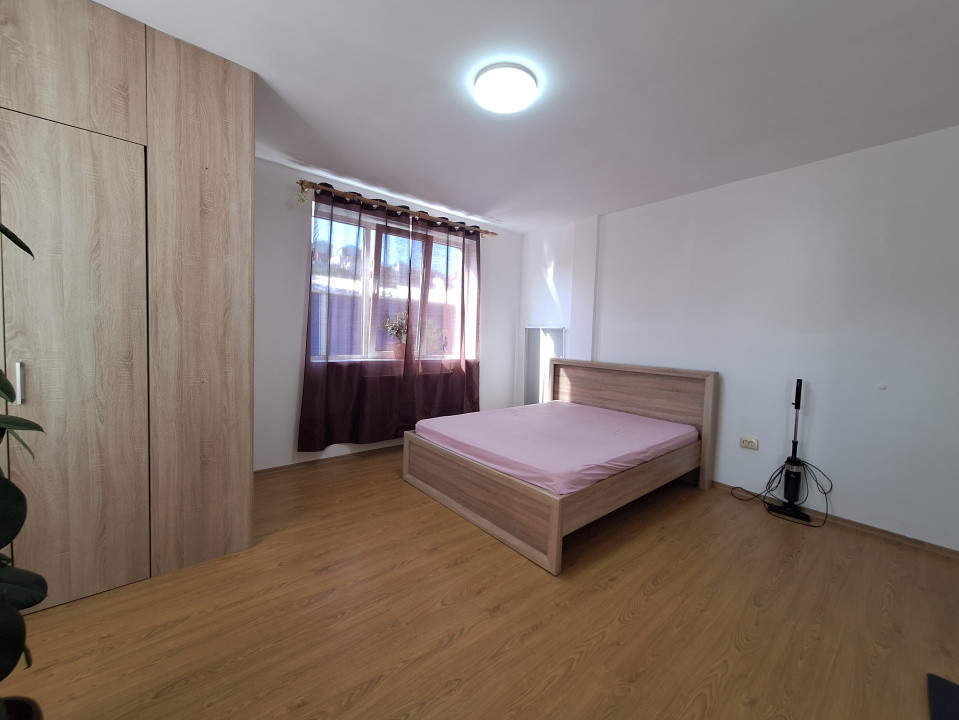 Apartament cu 3 camere, 63 mp, parcare, langa VIVO