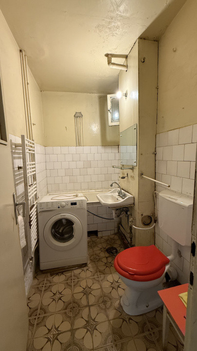 Apartament RENOVABIL de 2 camere in zona hotel Royal