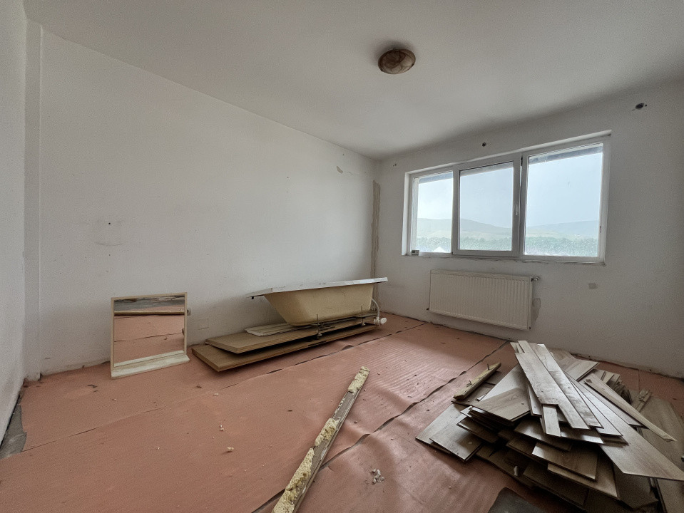 Apartament de 2 camere, pt INVESTITIE, parcare, zona Somesului