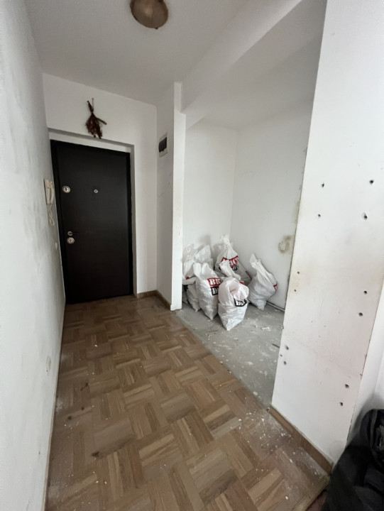 Apartament de 2 camere, pt INVESTITIE, parcare, zona Somesului