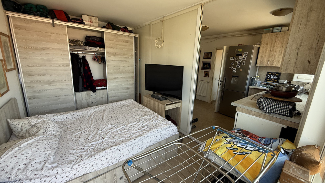 Apartament de 32mp cu o terasa de 21mp, in cartierul Intre Lacuri