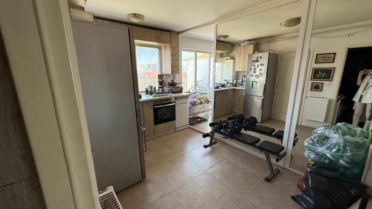 Apartament de 32mp cu o terasa de 21mp, in cartierul Intre Lacuri