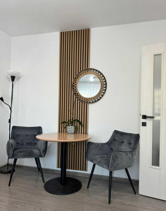 Apartament 2 camere, 40mp, etaj intermediar, zona Piata Hermes