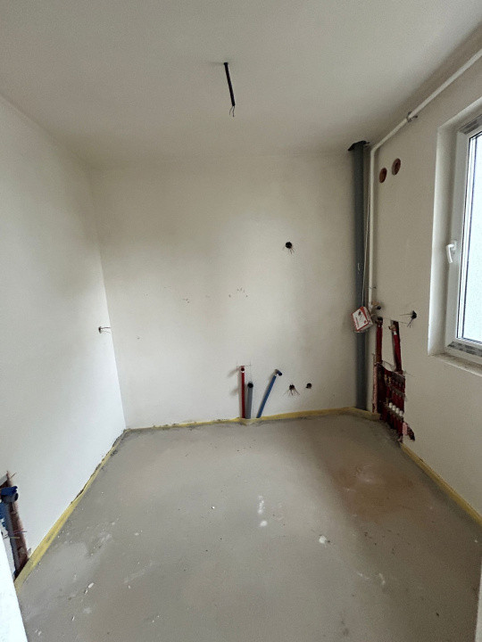 Apartament 1 camera, 35 mp, semifinisat, zona Teilor