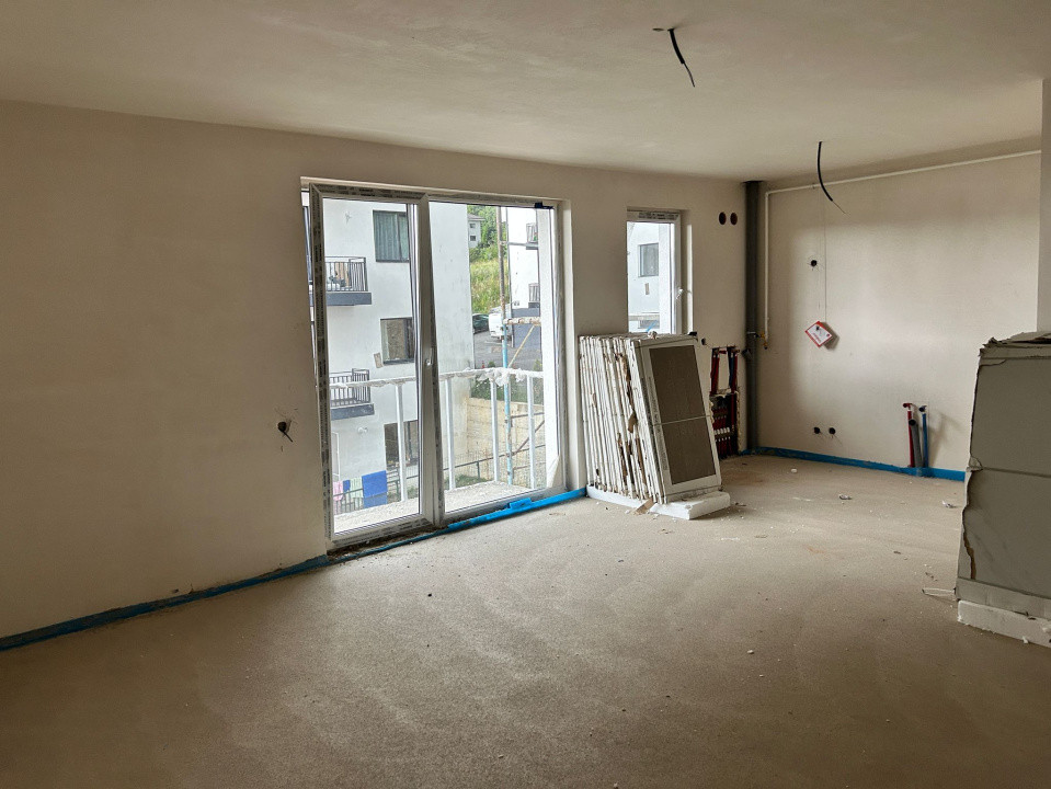 Apartament 2 camere cu parcare, 52 mp, semifinisat, zona Teilor