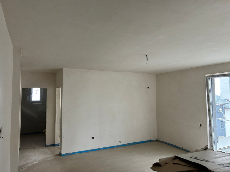 Apartament 2 camere cu parcare, 52 mp, semifinisat, zona Teilor