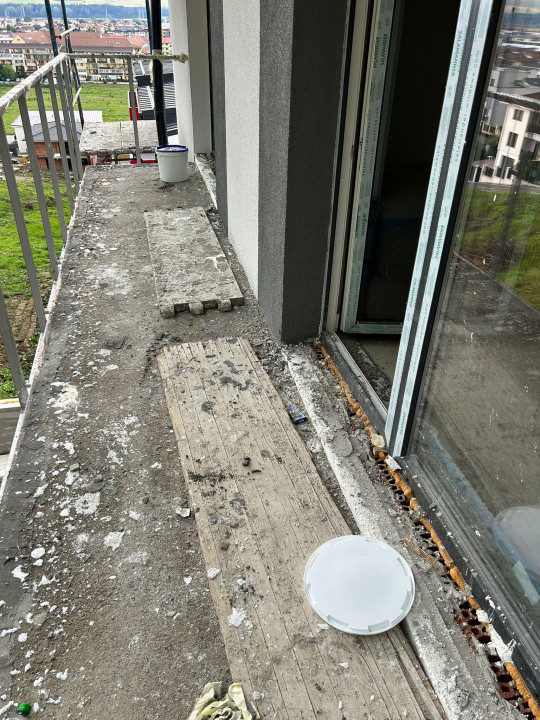 Apartament 2 camere cu parcare, 52 mp, semifinisat, zona Teilor