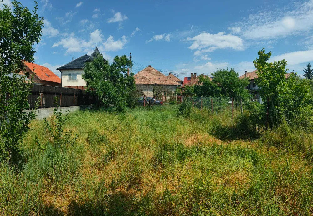 Teren 683 mp cu casă veche și utilități zona Muzeul Apei