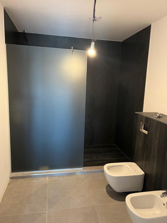 Apartament de 4 camere, 120 mp, terasa de 70 mp, view SUPERB, zona Vivo