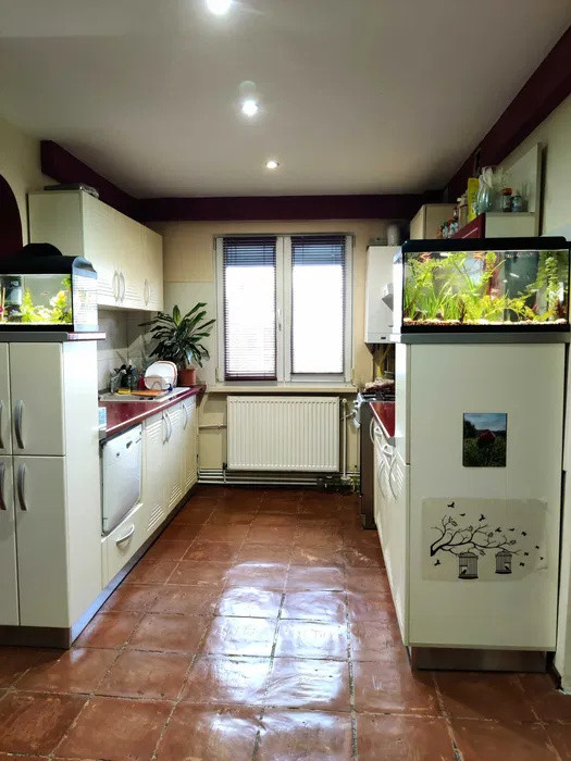 Apartament cu 3 camere, 2 bai, 84 mp, zona Grigore Alexandrescu