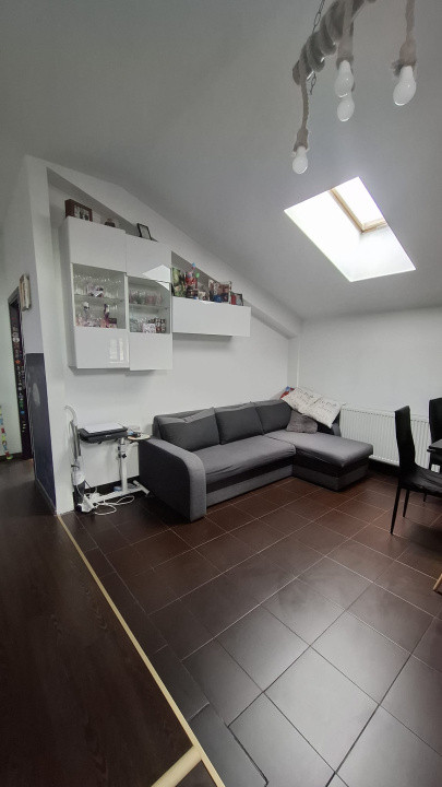 Apartament cu 3 camere, 65 mp, terasa ,parcare, zona Eroilor