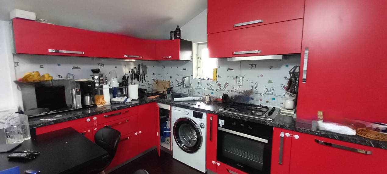 Apartament cu 3 camere, 65 mp, terasa ,parcare, zona Eroilor