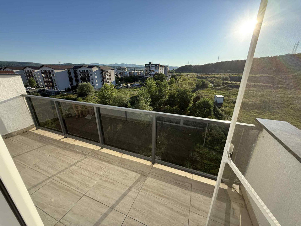 APARTAMENT CU 3 CAMERE SI PARCARE CU CF,ZONA TINERETULUI