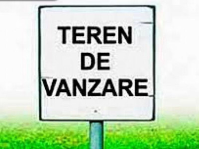 Teren intravilan cu toate utilitatile la marginea terenului si front de 14 m