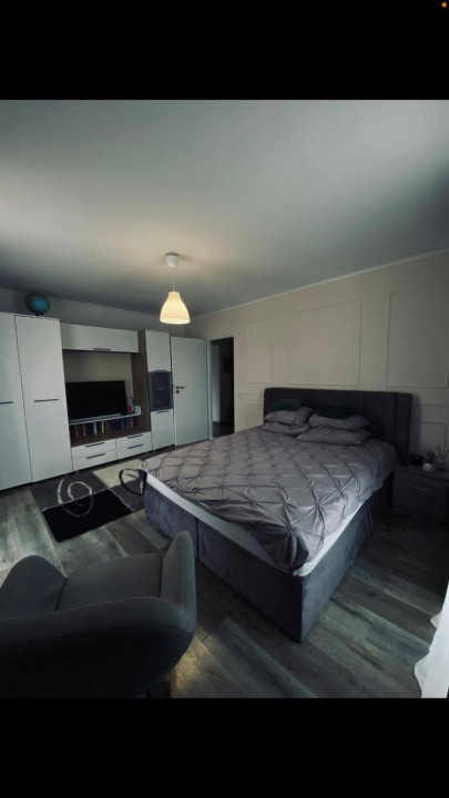 apartament cu 3 camere,etaj intermediar si parcare inclusa