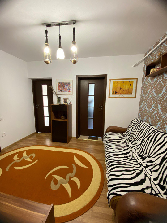 Apartament modern, 3 dormitoare, terasa plus parcare, strada Pietroasa