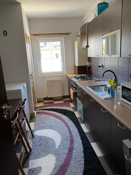 Apartament modern, 3 dormitoare, terasa plus parcare, strada Pietroasa