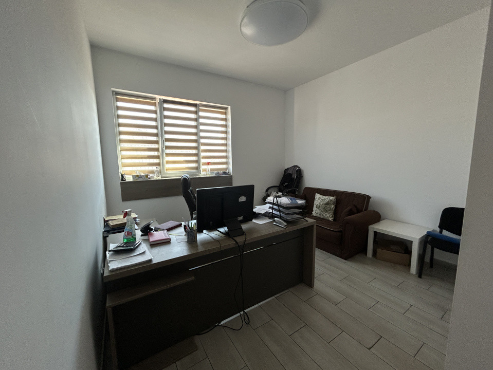 Spatiu de birou, 76,05  mp utili, 2,95 m înălțime,  zona Avram Iancu 