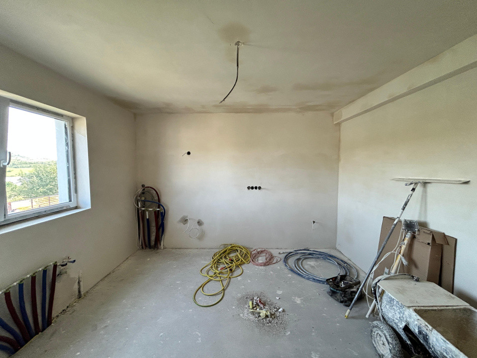 Casa individuala 5 camere, 142 mp utili, 660 mp curte !, Lac Chinteni!