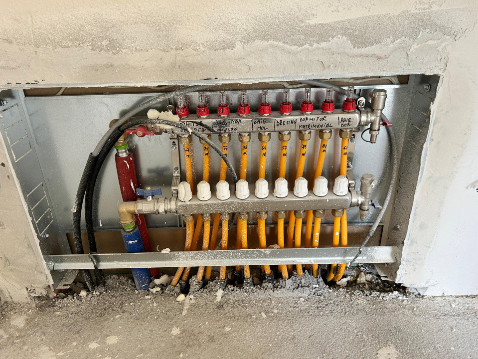 Casa individuala 5 camere, 142 mp utili, 660 mp curte !, Lac Chinteni!