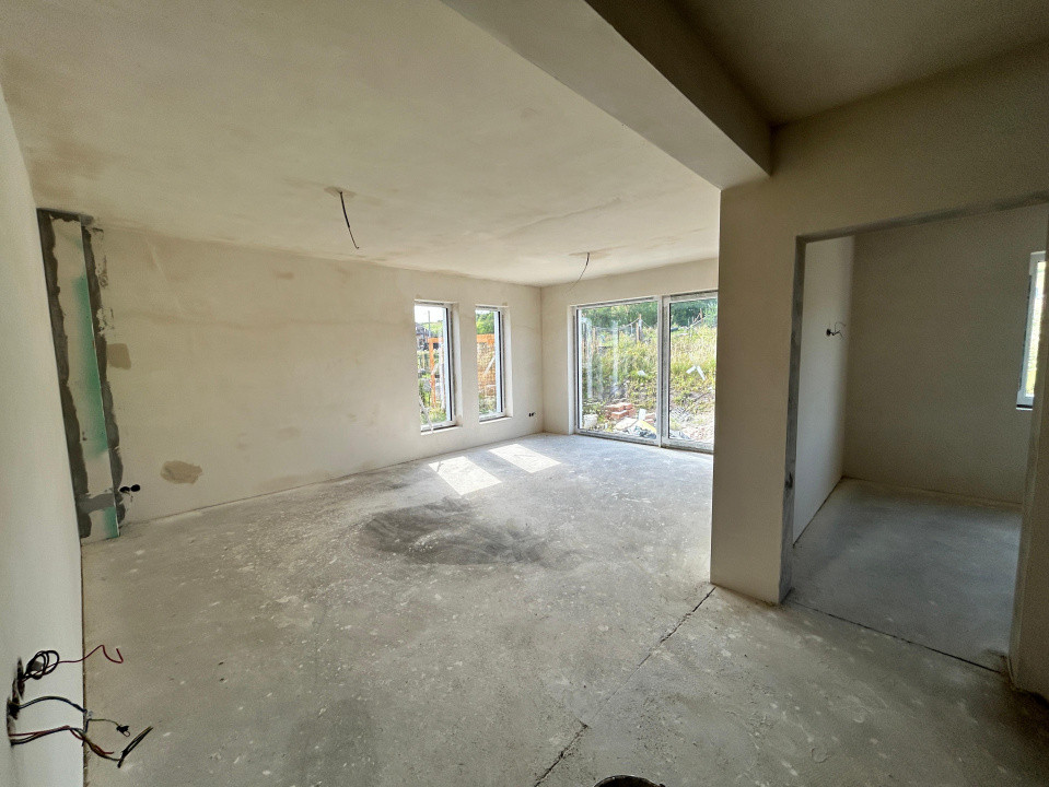 Casa individuala 5 camere, 142 mp utili, 660 mp curte !, Lac Chinteni!