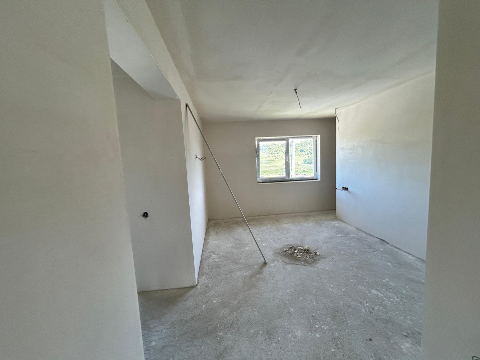 Casa individuala 5 camere, 142 mp utili, 660 mp curte !, Lac Chinteni!