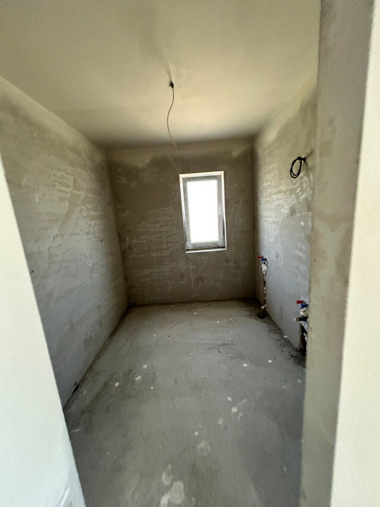 Casa individuala 5 camere, 142 mp utili, 660 mp curte !, Lac Chinteni!