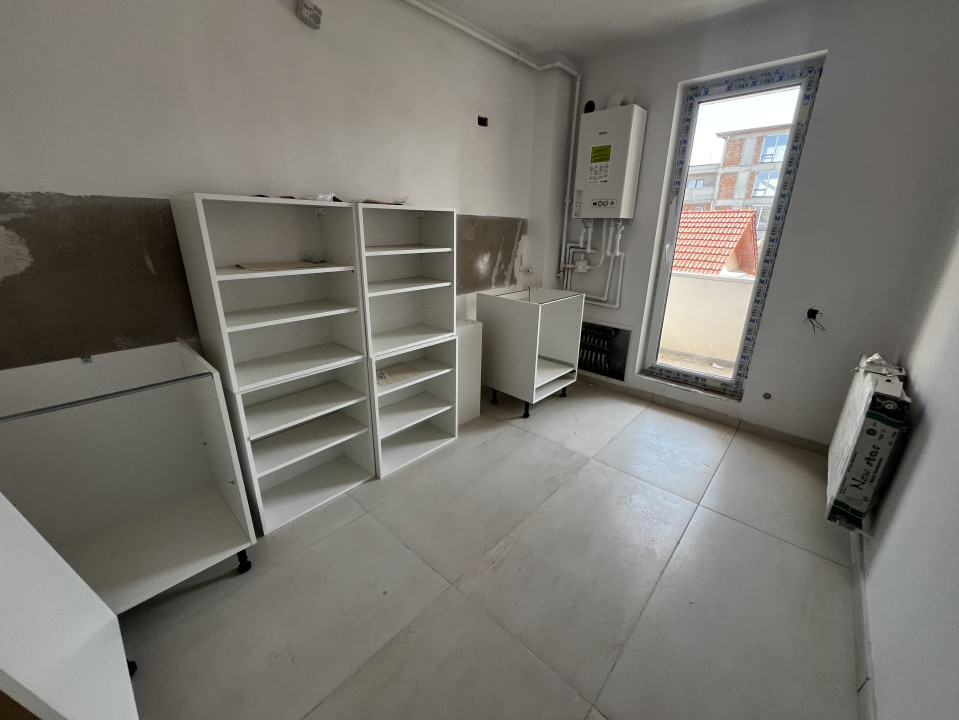 Apartament de 3 camere, doua bai, doua balcoane, 66mp utili, zona Florilor