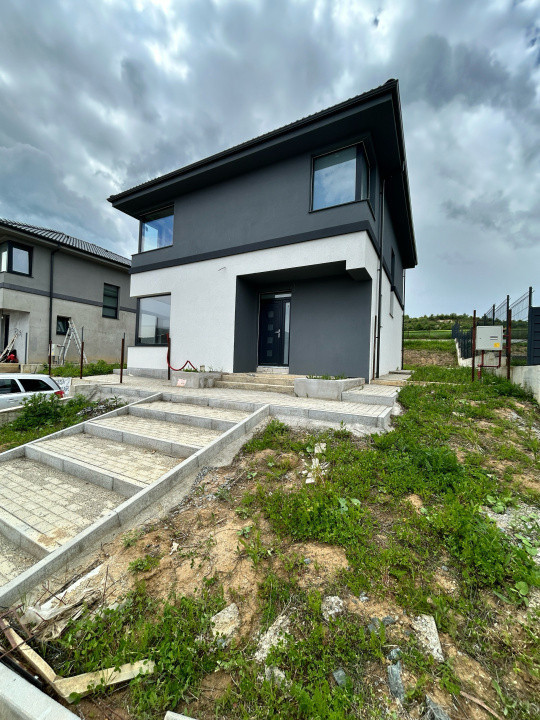 Casa individuala de vanzare Corusu 119mp utili 515mp teren 