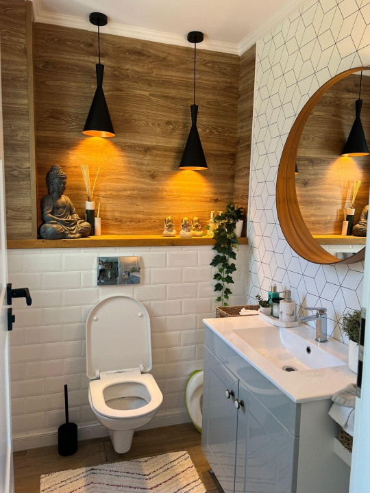  Casă modernă cu panouri fotovoltaice și curte amenajată, Dezmir