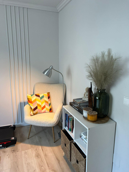  Casă modernă cu panouri fotovoltaice și curte amenajată, Dezmir