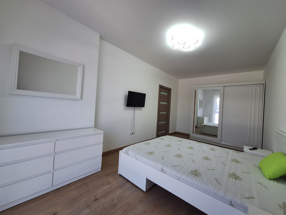 Apartament cu 2 camere, 53 mp, parcare, balcon, zona Oncos