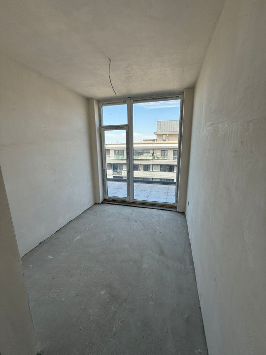 Penthouse la etaj retras, in zona Iulius Mall