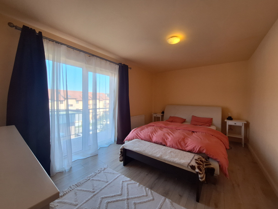 Apartament cu 3 camere, 61 mp, balcon, zona Muzeul Apei