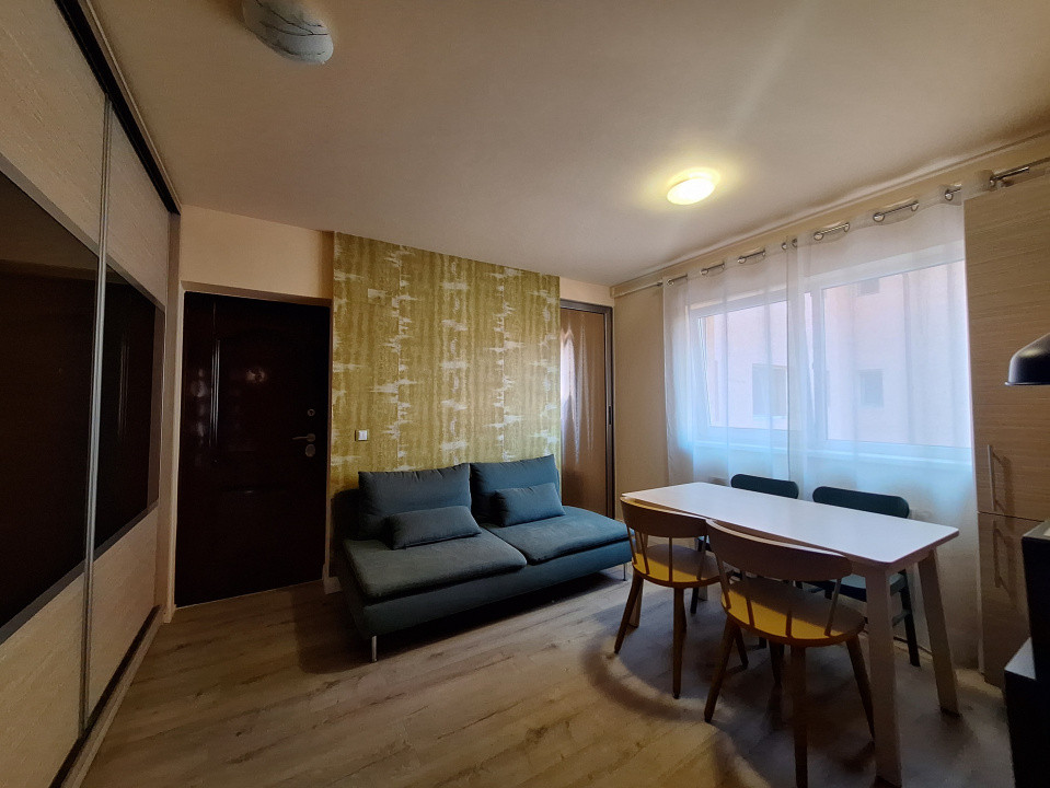 Apartament cu 3 camere, 61 mp, balcon, zona Muzeul Apei