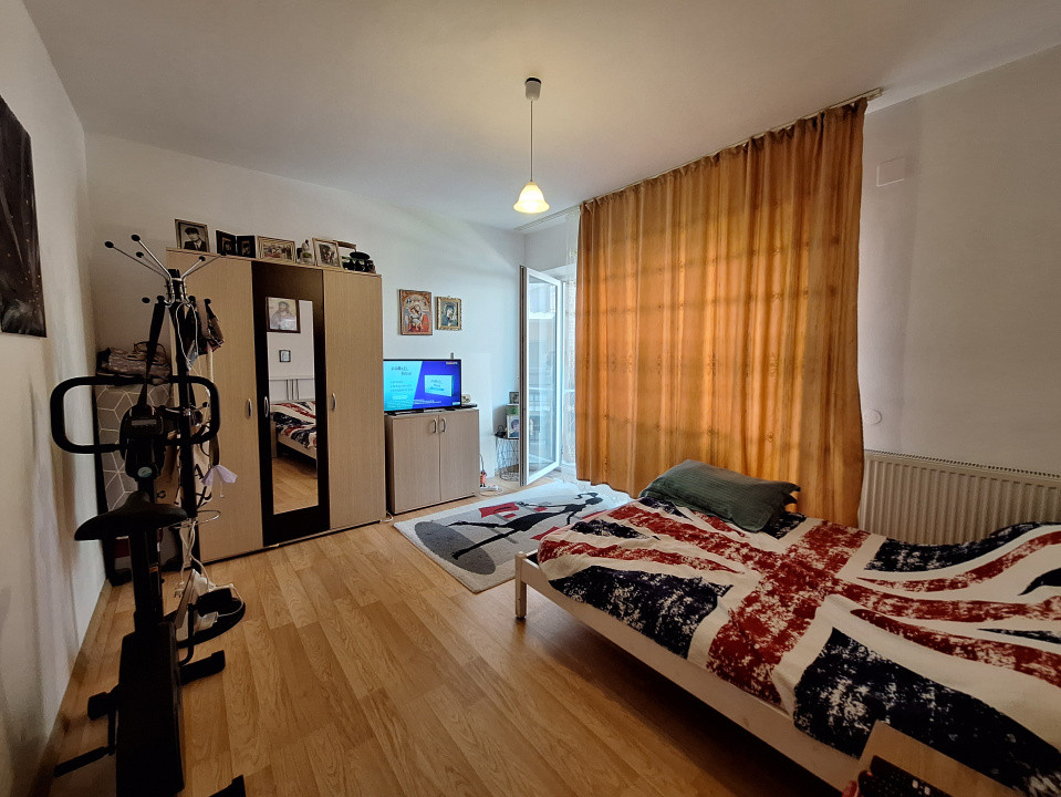 Apartament cu 2 camere, 57 mp, balcon, zona Razoare