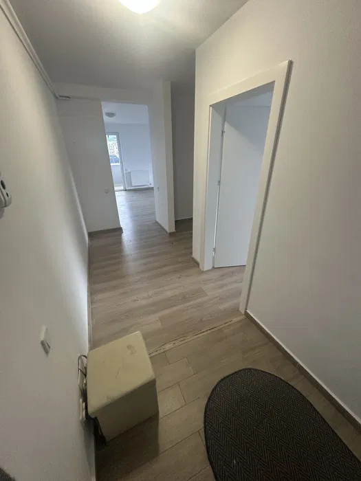 Apartament cu 2 camere, parcare, zona Eroilor