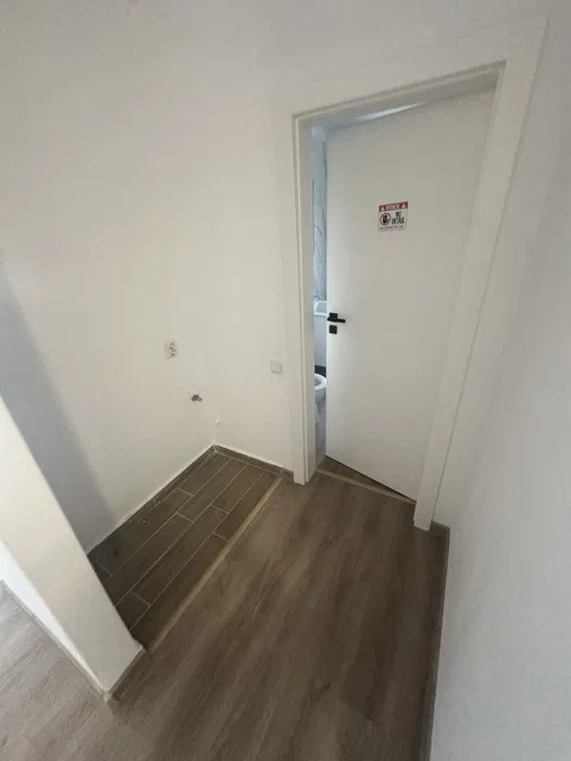 Apartament cu 2 camere, parcare, zona Eroilor