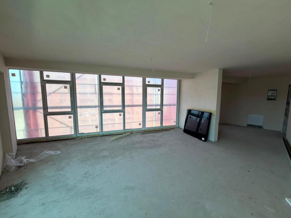 Apartament 2 camere, 58 mp, semifinisat, terasa 20 mp, zona Soporului