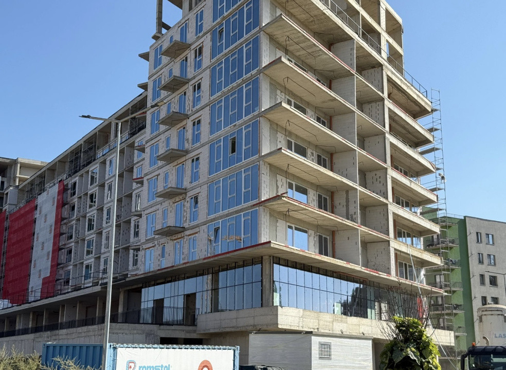 Apartament cu 2 camere, 44,59 mp, semifinisat, balcon 12 mp, Zona Soporului