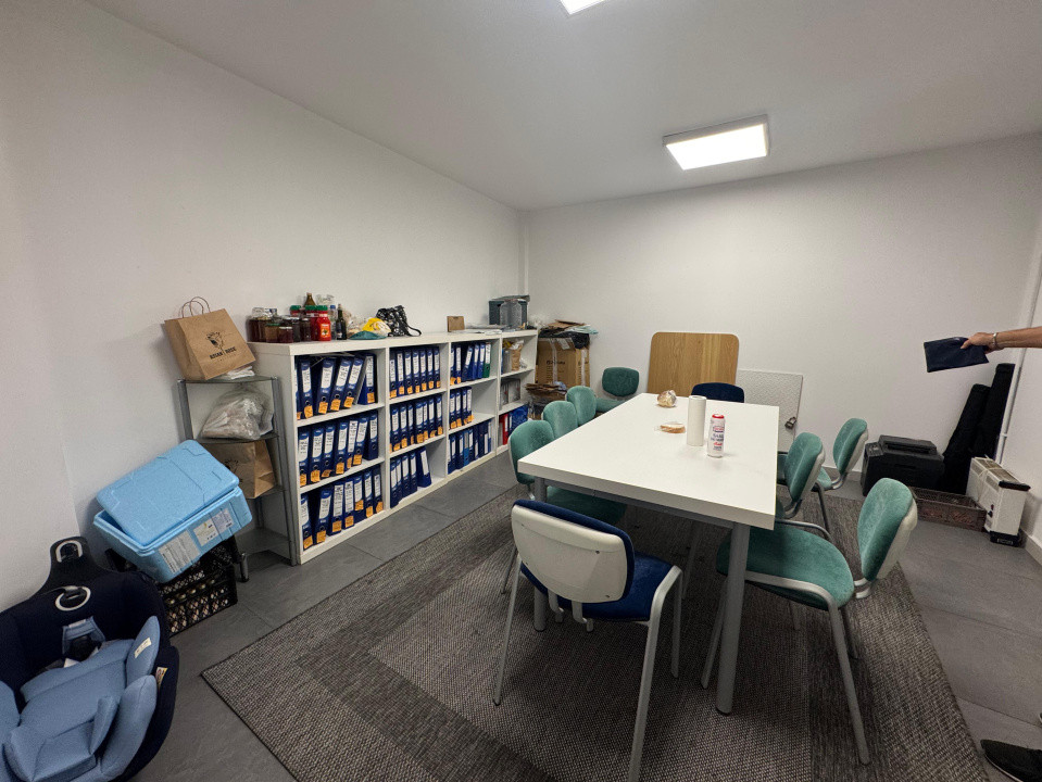 Cladire de Vanzare, Spatii comerciale, 1000mp, Central