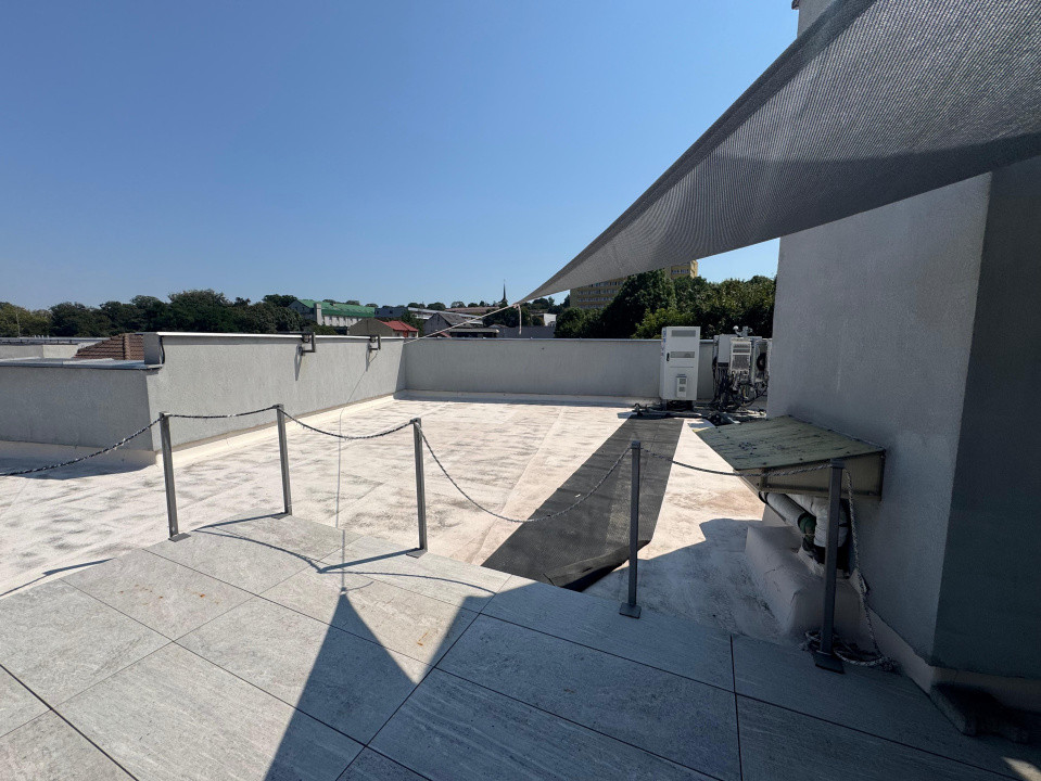 Cladire de Vanzare, Spatii comerciale, 1000mp, Central