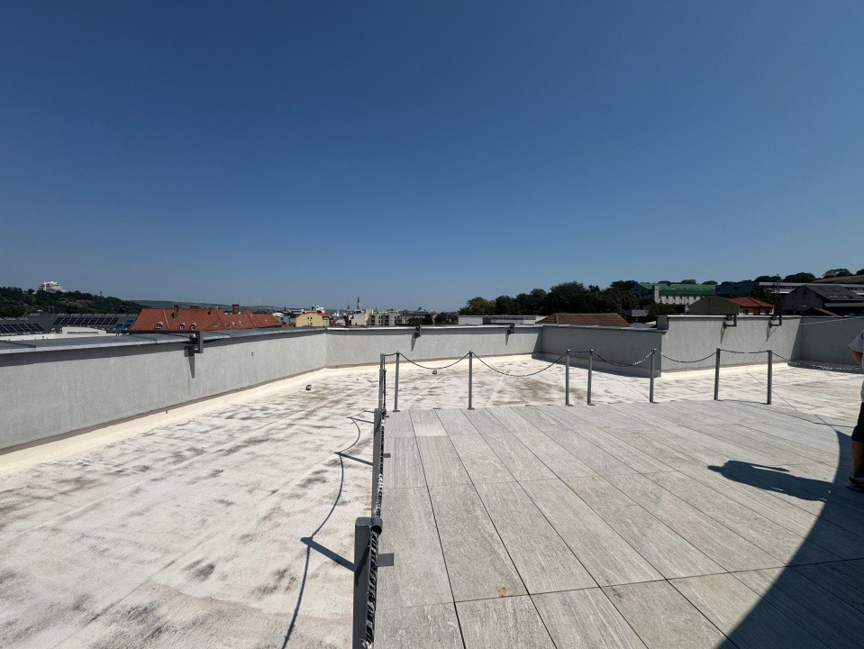 Cladire de Vanzare, Spatii comerciale, 1000mp, Central