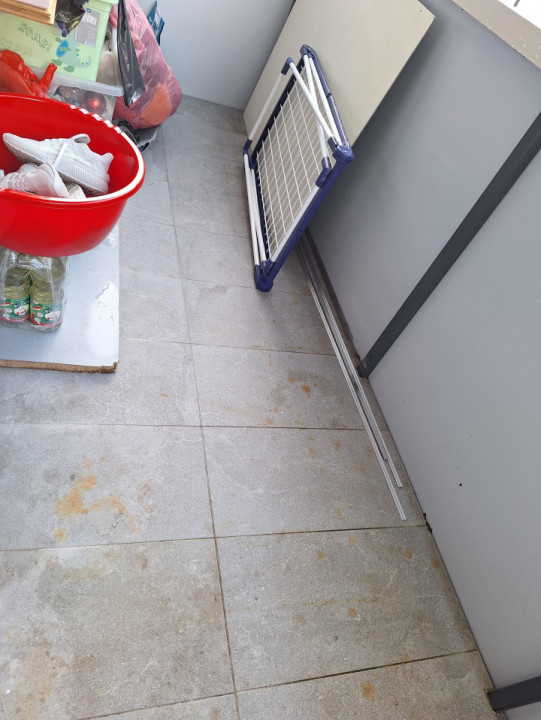 Apartament cu 3 camere, 54 mp, balcon, zona Terra