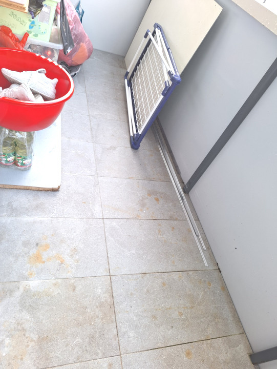 Apartament cu 3 camere, 54 mp, balcon, zona Terra