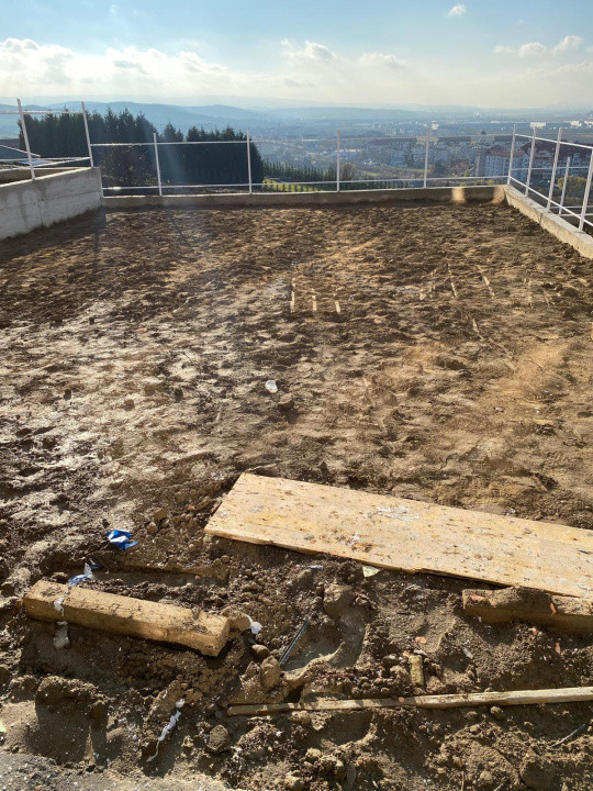 Apartament cu grădină de 156 mp, priveliste, zonă liniștită din Apahida