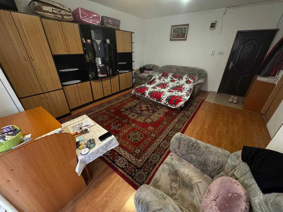 Apartament cu o camera, balcon, zona LIDL