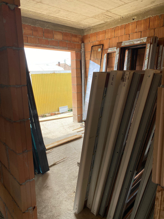 Apartament 3 camere, gradina, zona centrala, parcare inclusa 